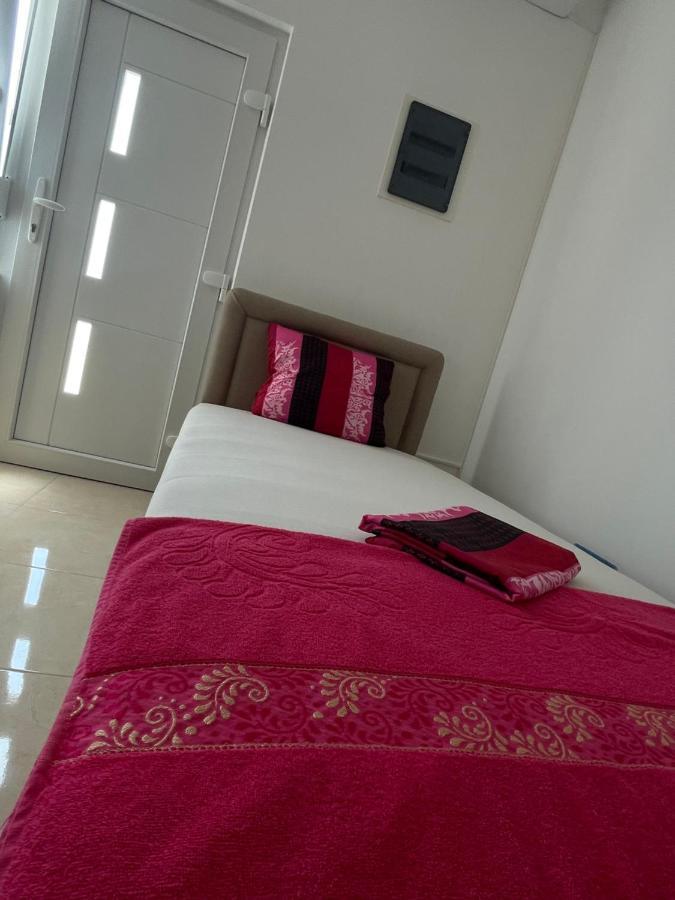 Mit-Apartments Šušanj Εξωτερικό φωτογραφία